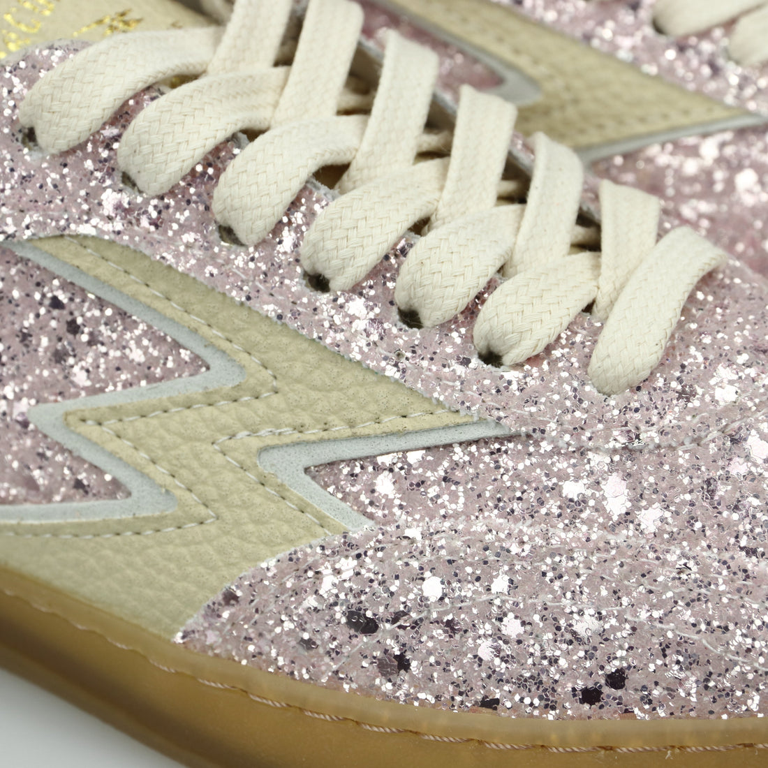 Sneaker Club Glitter Rosa Tenue