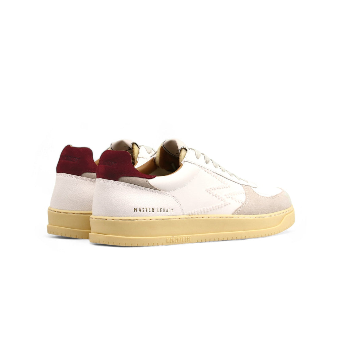 Legacy sneaker with embroidered logo and burgundy details
